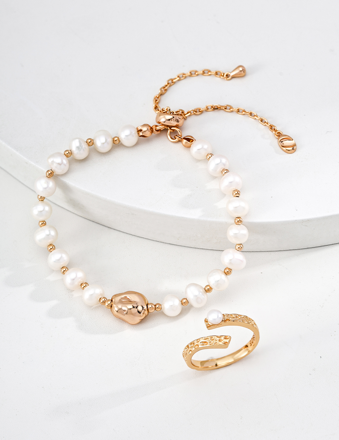 18K S925 Sterling Silver Fashionable and Exquisite Versatile Natural Pearl Ring