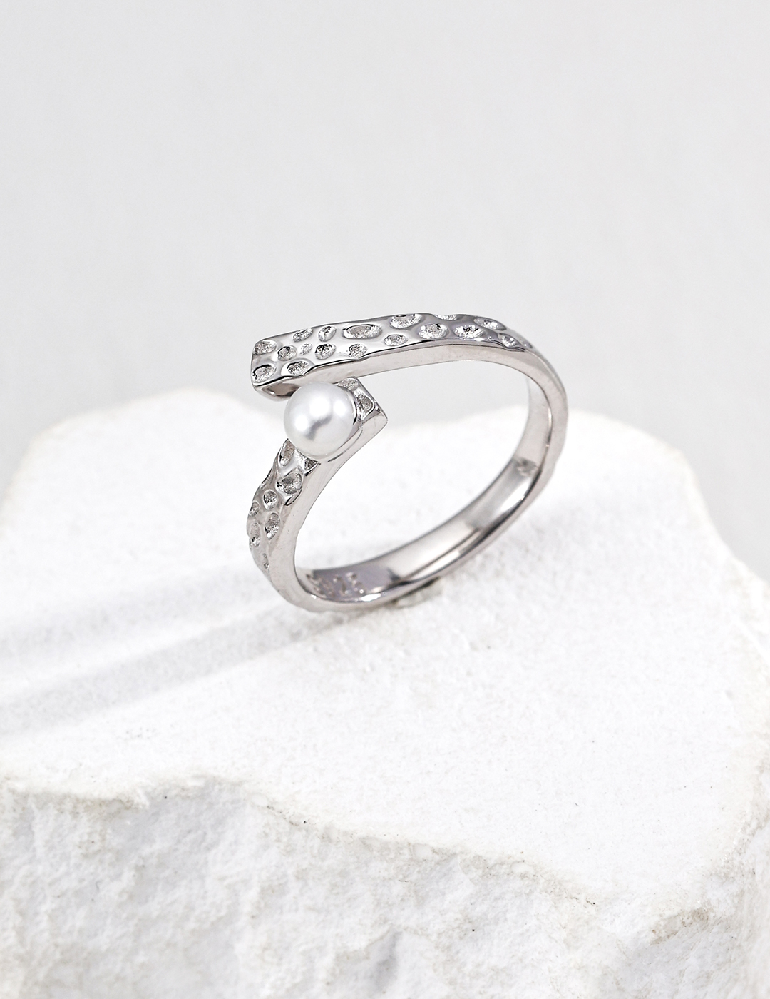 18K S925 Sterling Silver Fashionable and Exquisite Versatile Natural Pearl Ring