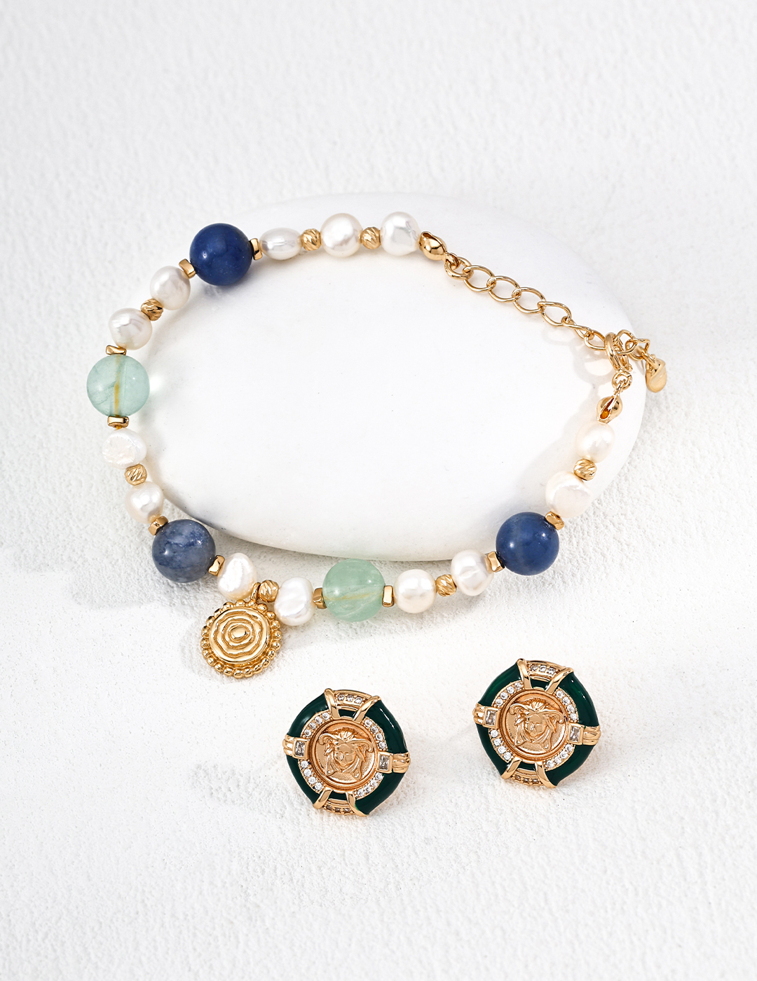 18K S925 Sterling Silver Fashionable Romantic Retro Luxury High-End Earrings