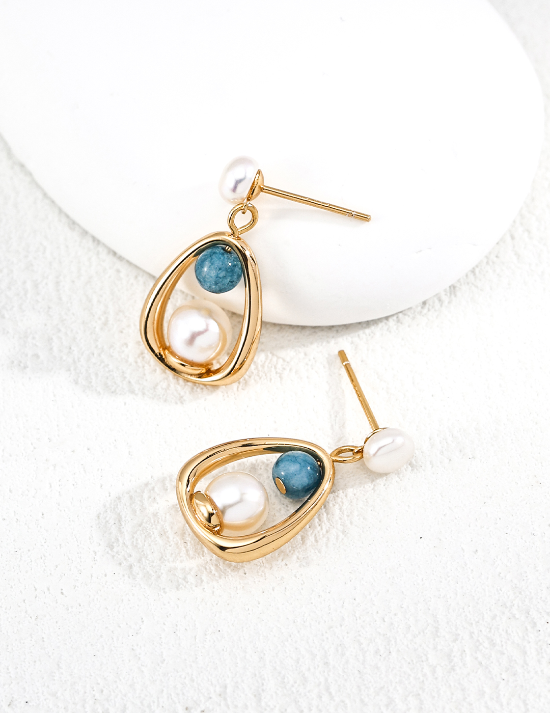 18K S925 Sterling Silver Fashionable and Exquisite Natural Pearl Earrings