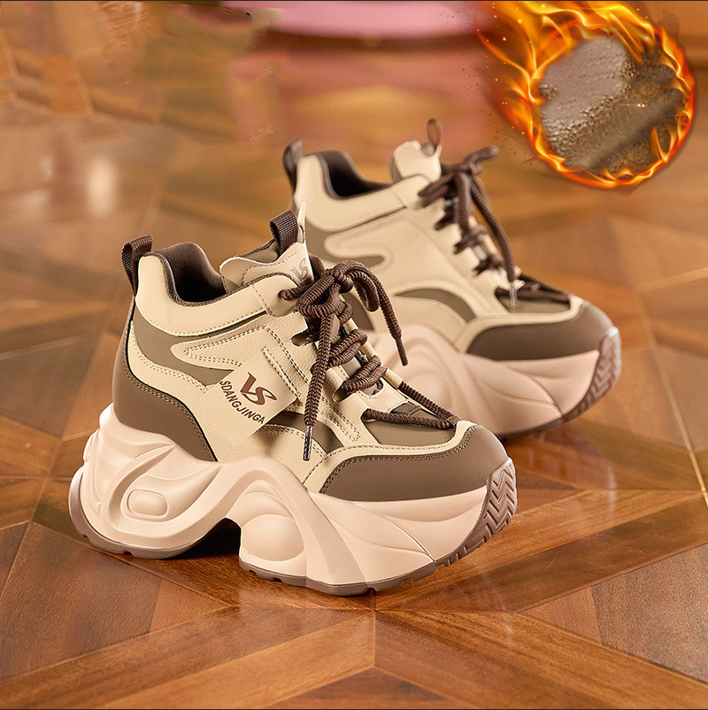 2024 novo estilo elegante e versátil esportes de sola grossa e sapatos femininos casuais