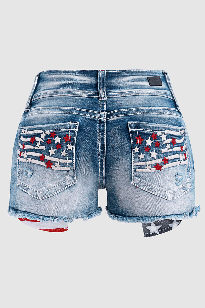 Shorts jeans com patch de bandeira americana e botões