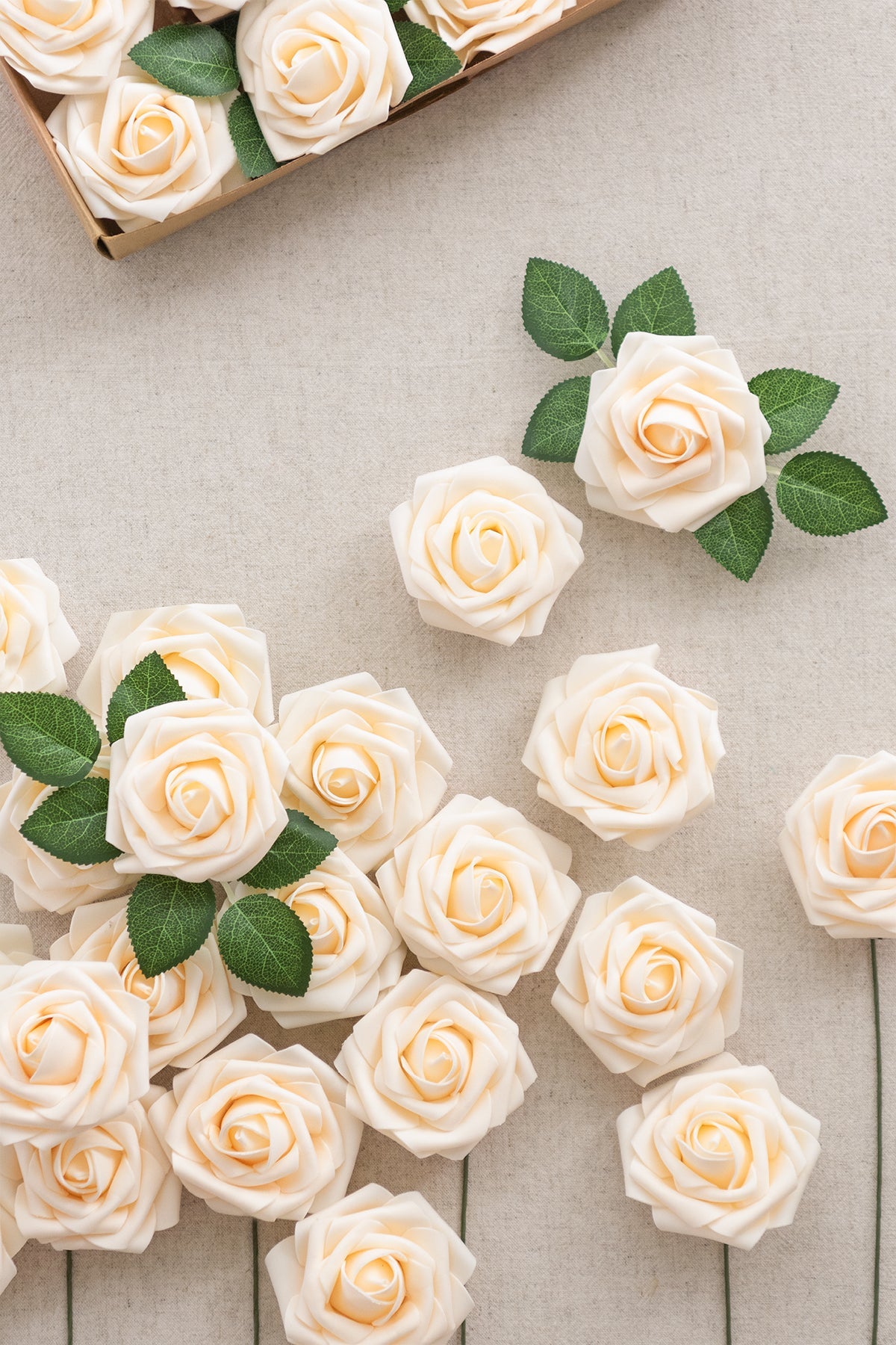 Rosa de espuma 3" com haste - 66 cores