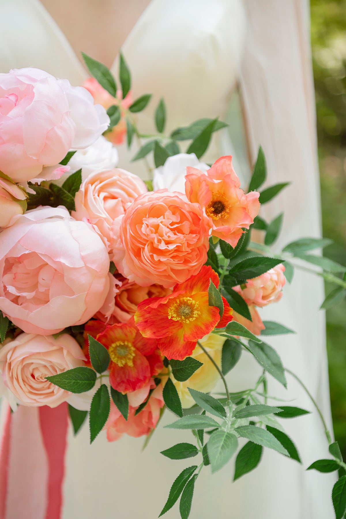 Caixas de flores de designer de peônia com toque natural