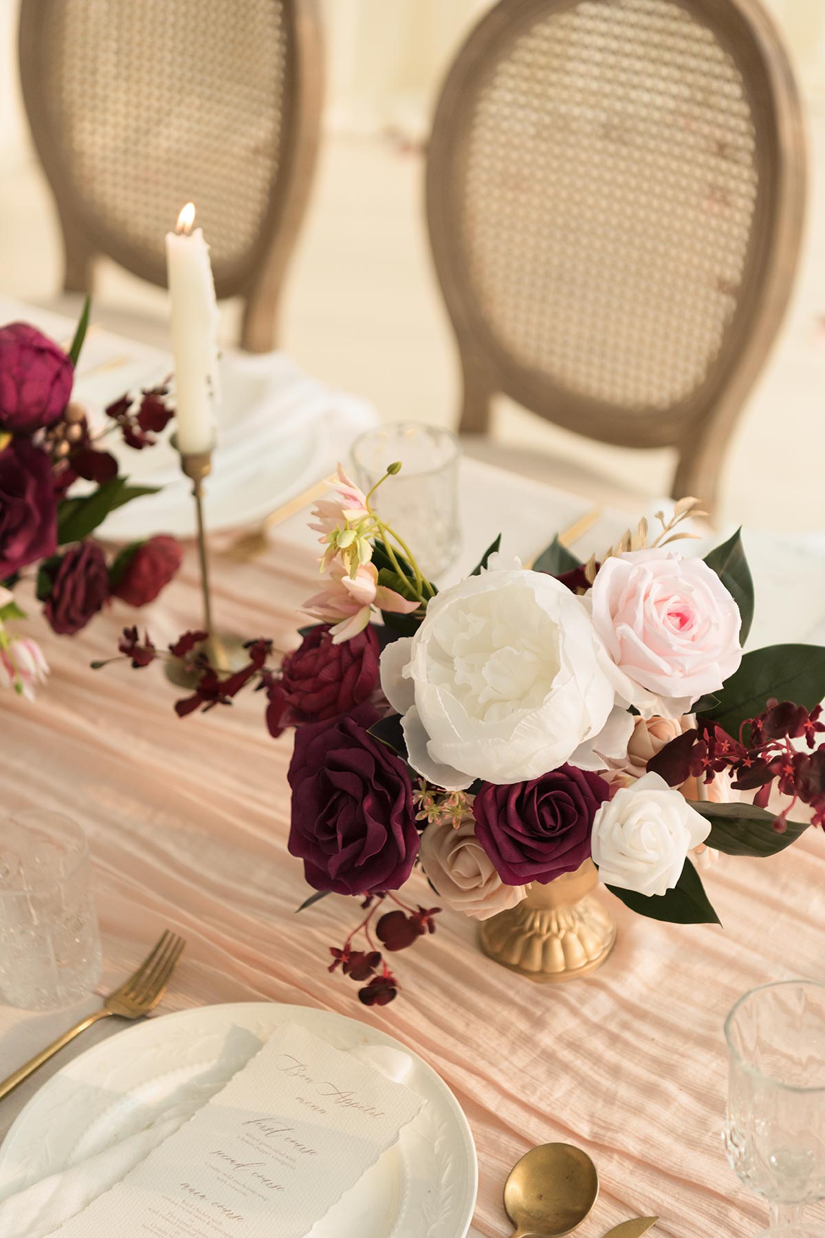 Caixas de flores de designer de peônia com toque natural