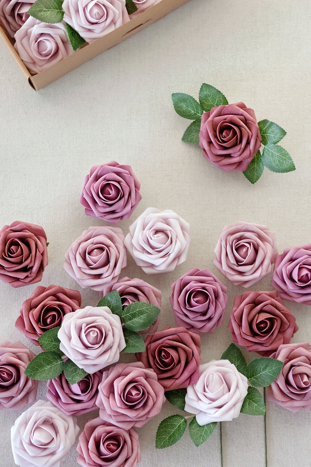 Rosa de espuma 3" com haste - 66 cores