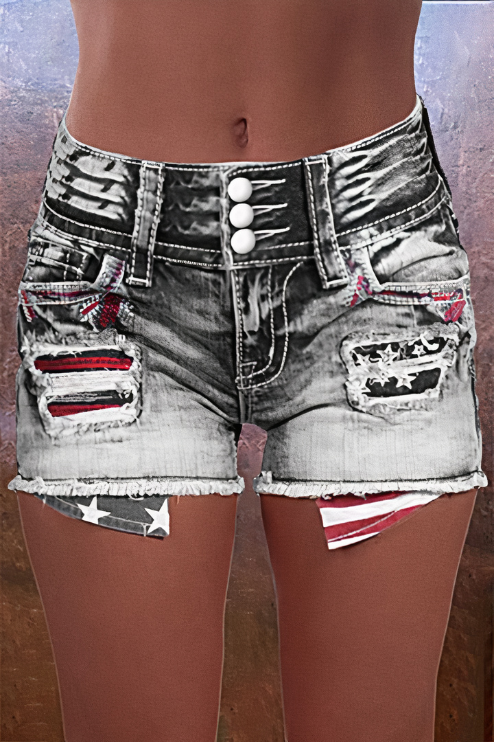Shorts jeans com patch de bandeira americana e botões
