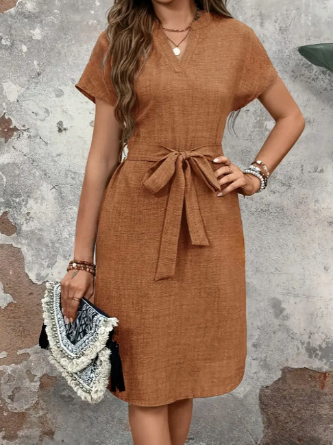 Vestido de menina com cinto e laço de cor sólida