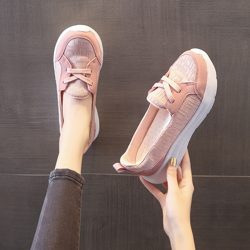 Slip-on slip-on slip-on cross-border four-season casual women's shoes 2023 new mother's shoes low-top flat walking shoes