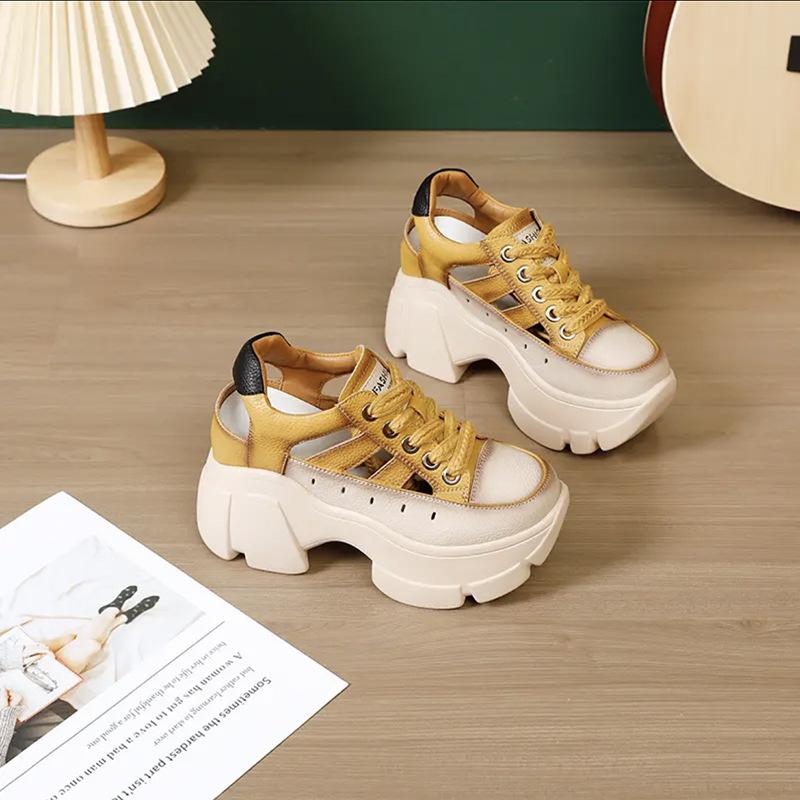 Tênis robustos de couro com cadarço