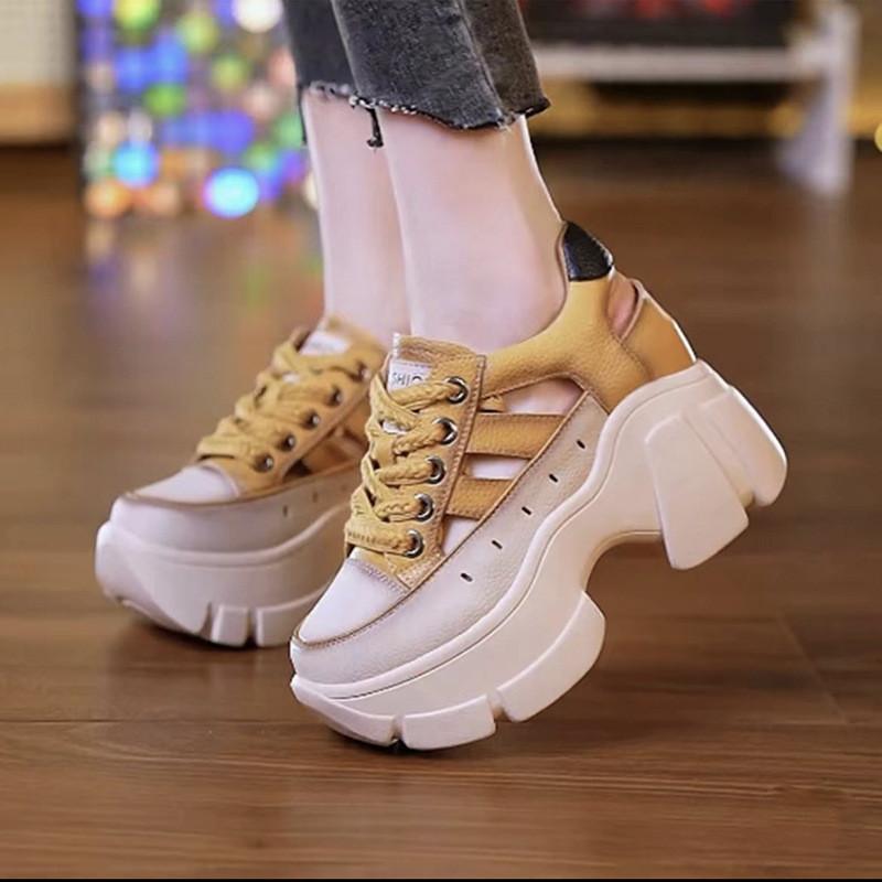 Tênis robustos de couro com cadarço