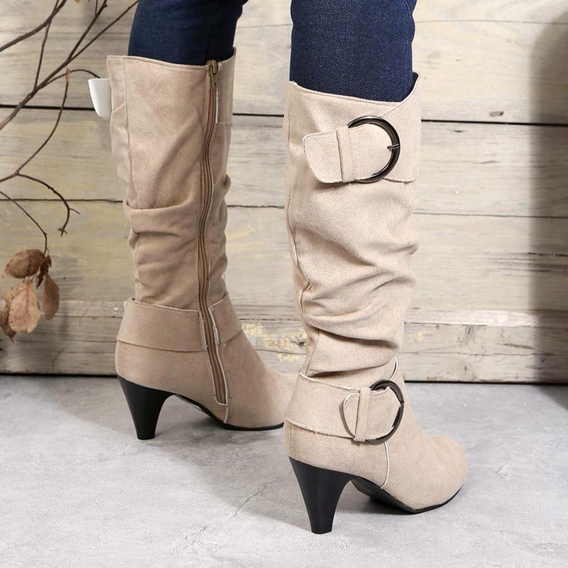 Botas de senhora de cano alto com bico redondo franzido