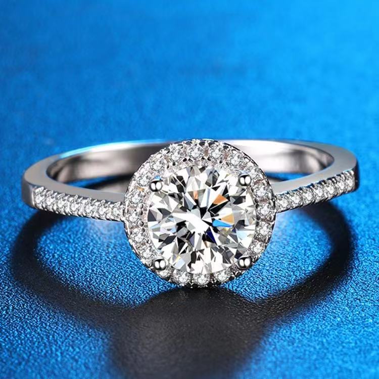 Moissanite Live