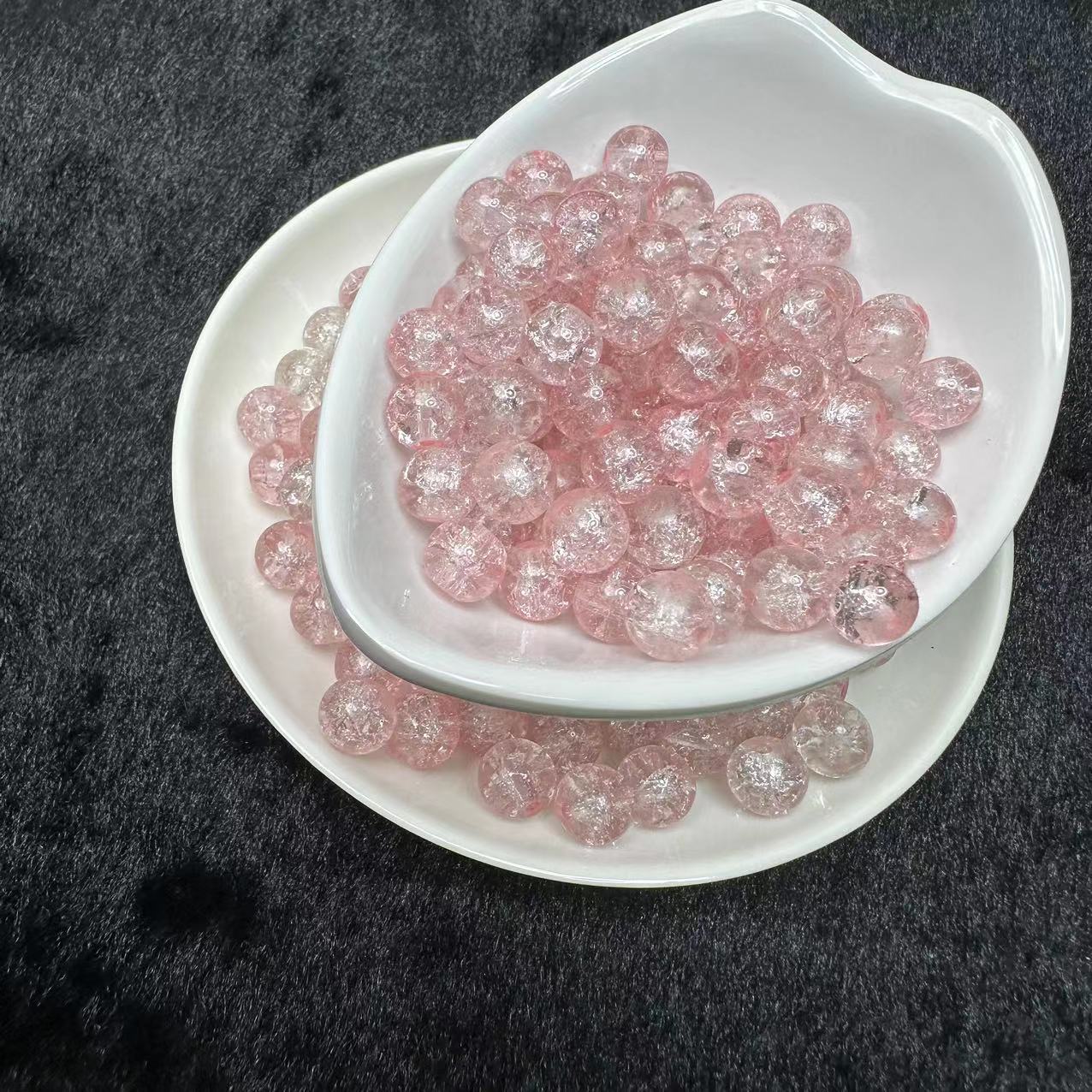Crackle glass beads