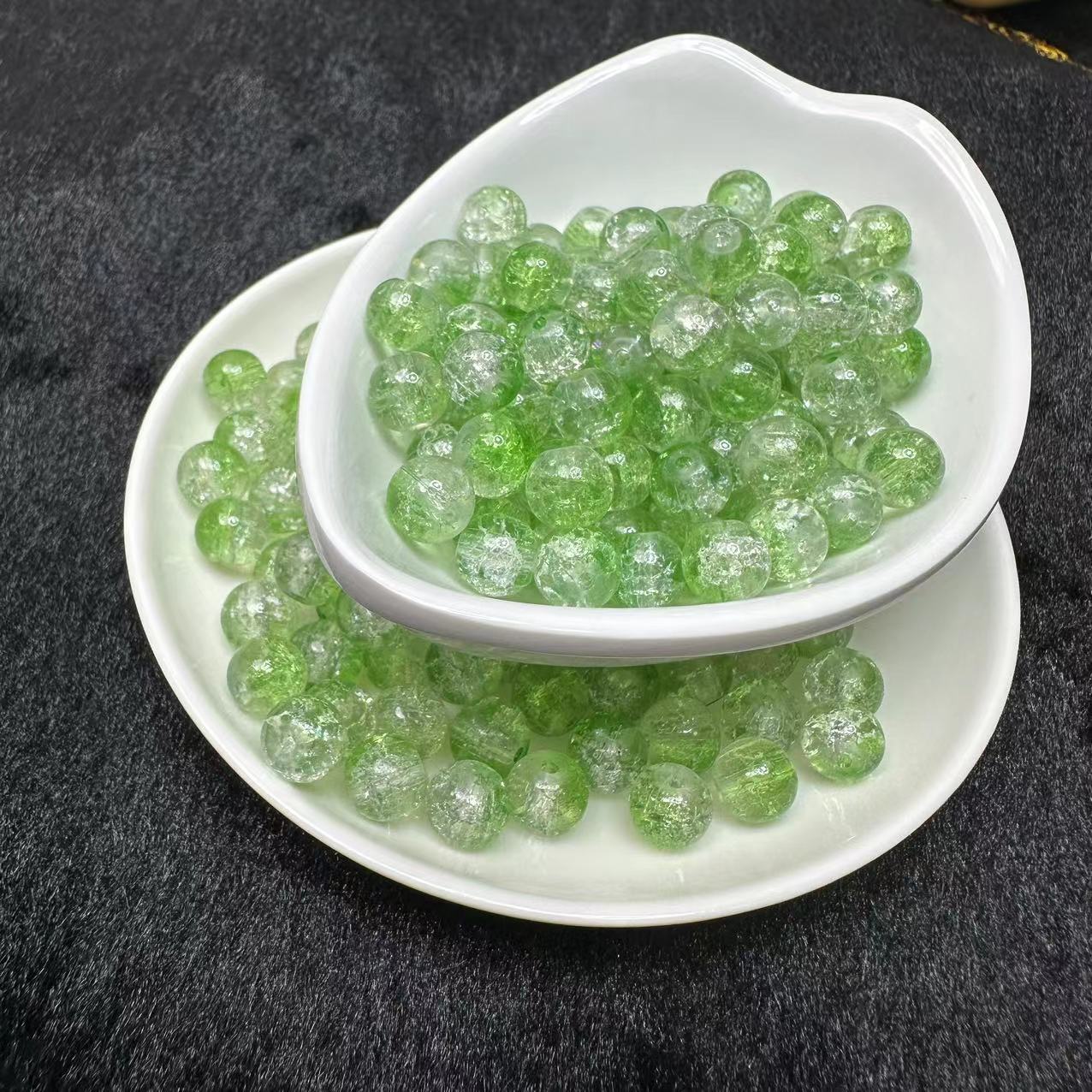 Crackle glass beads