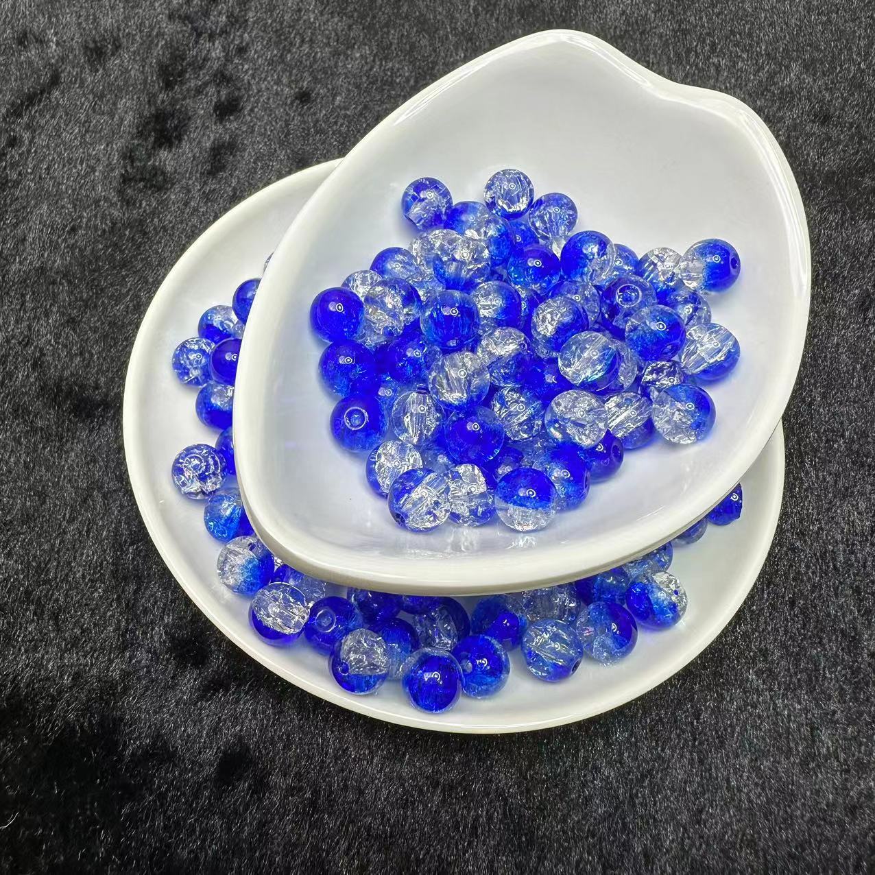 Crackle glass beads