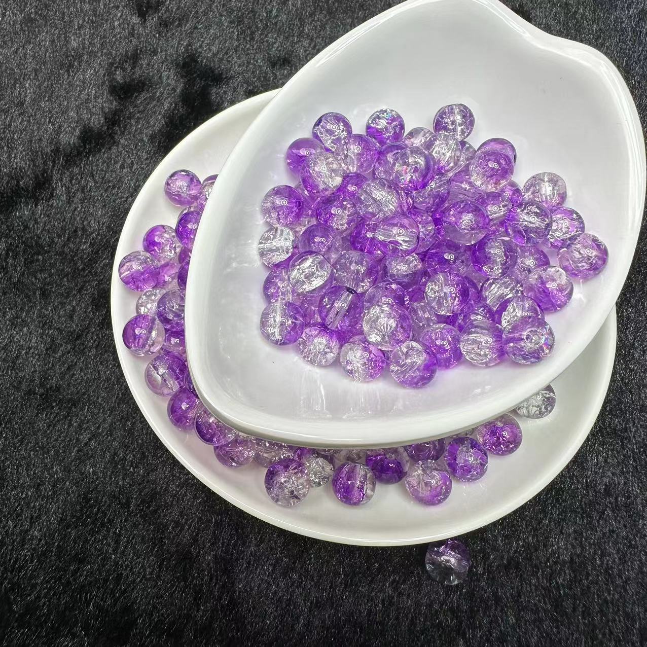 Crackle glass beads