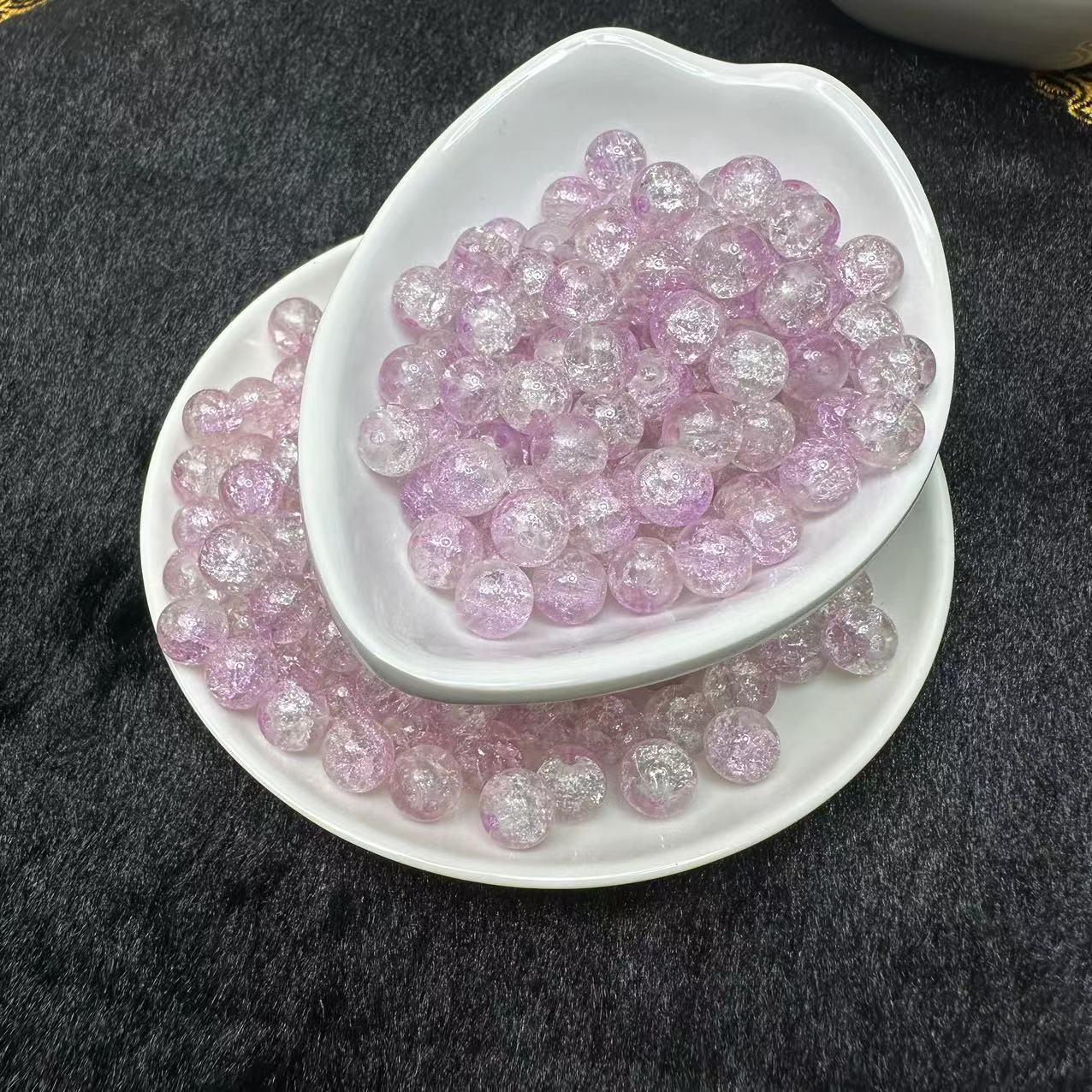 Crackle glass beads