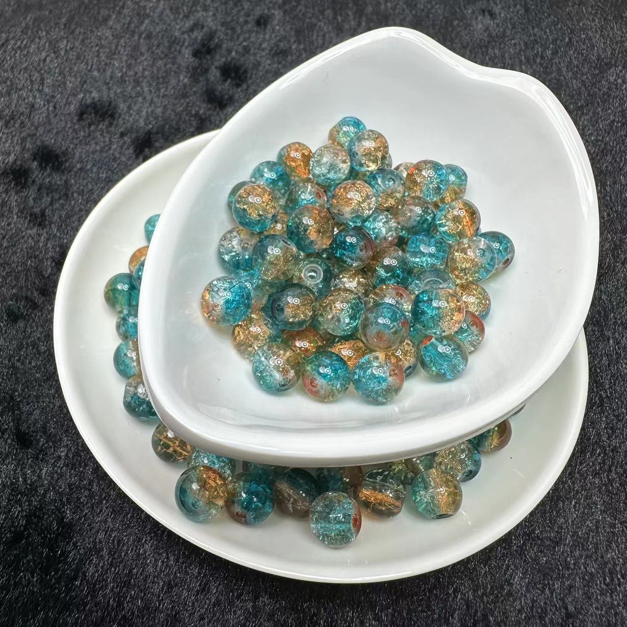 Crackle glass beads
