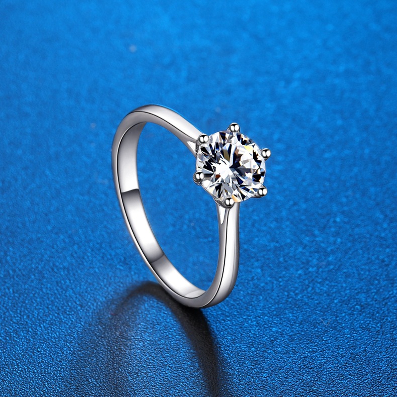  Chow Tai Fook ring S925 silver，Moissanite ，周家六爪