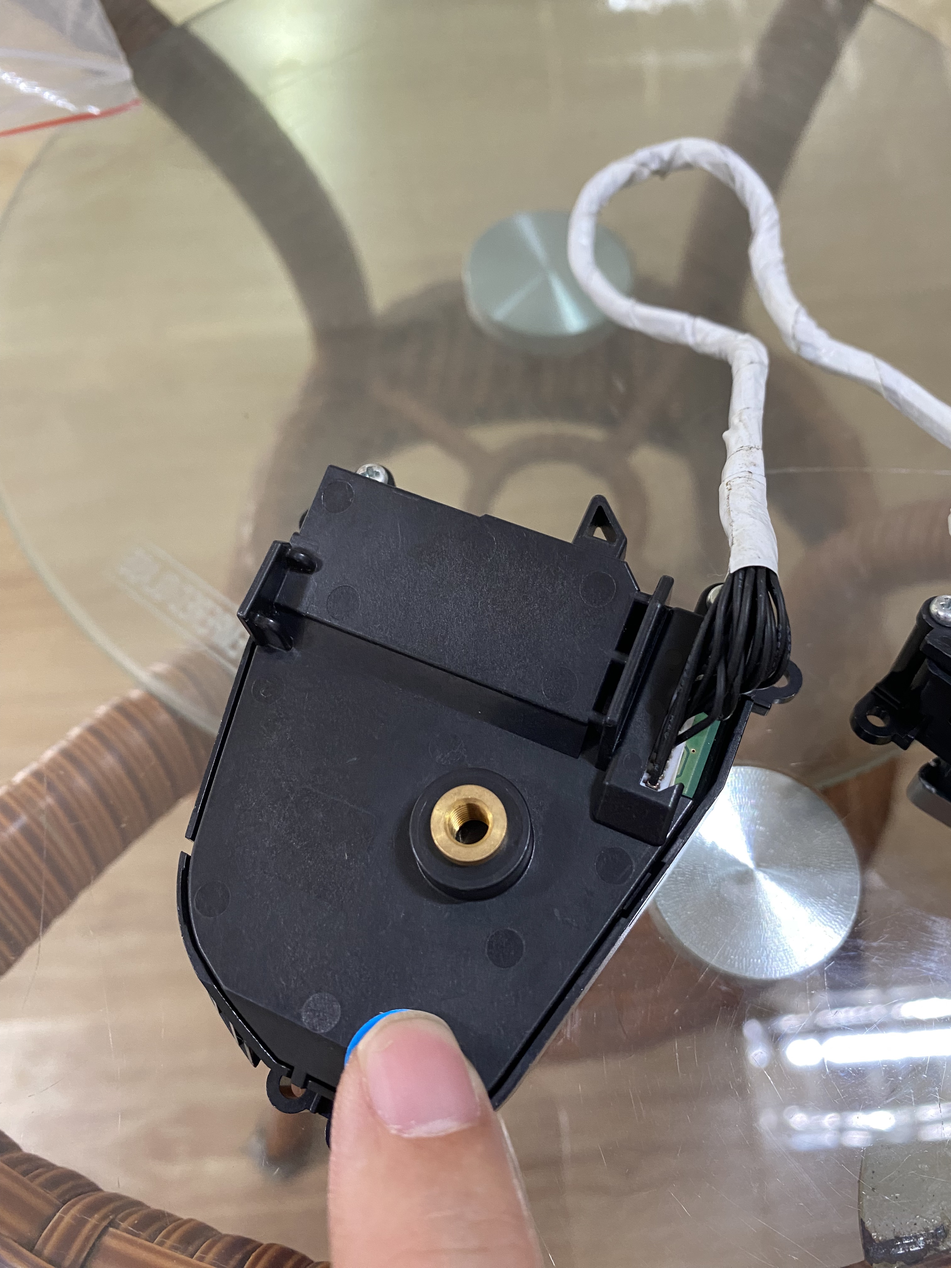 Steering wheel button