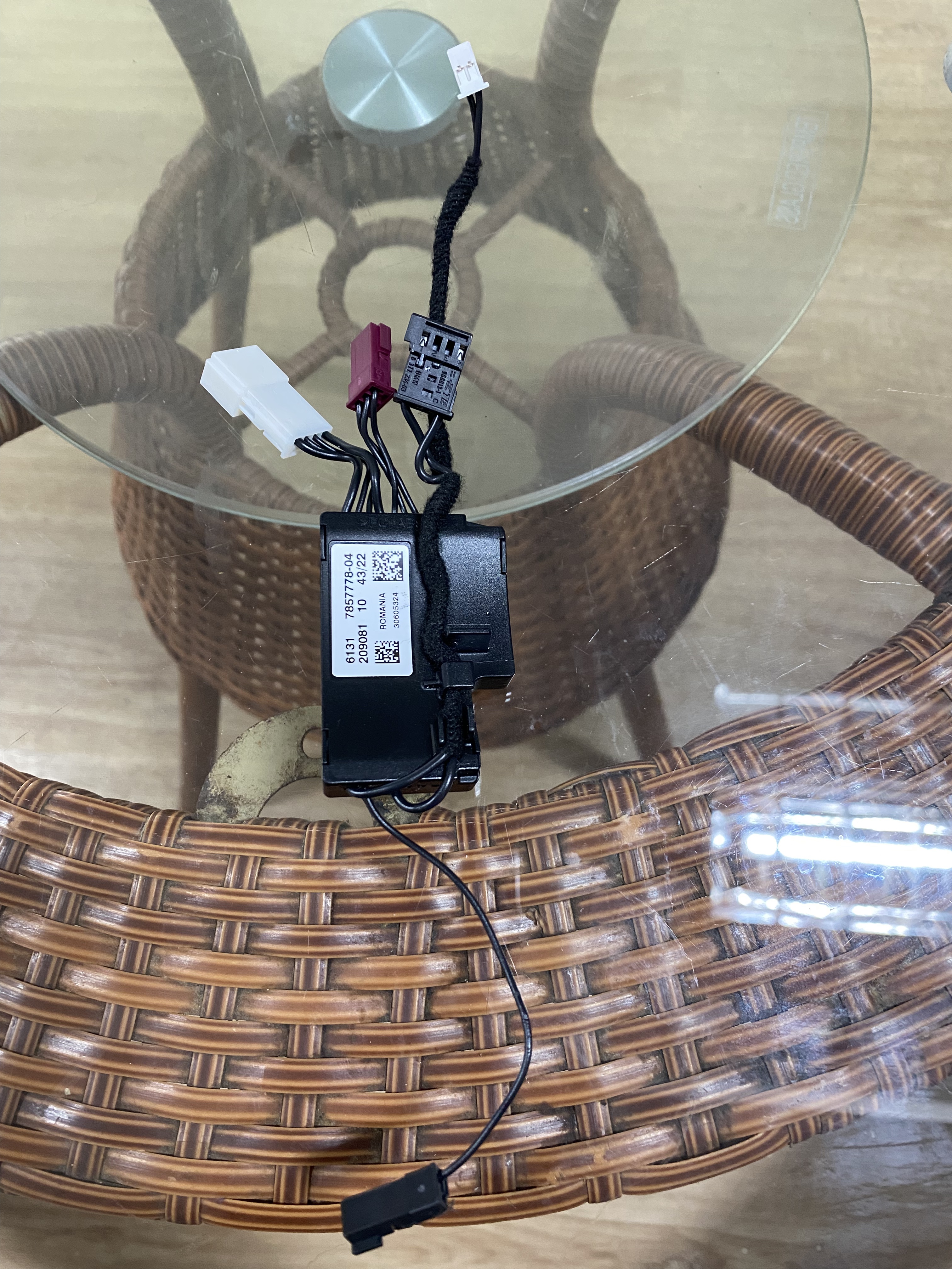 Steering wheel heating switch