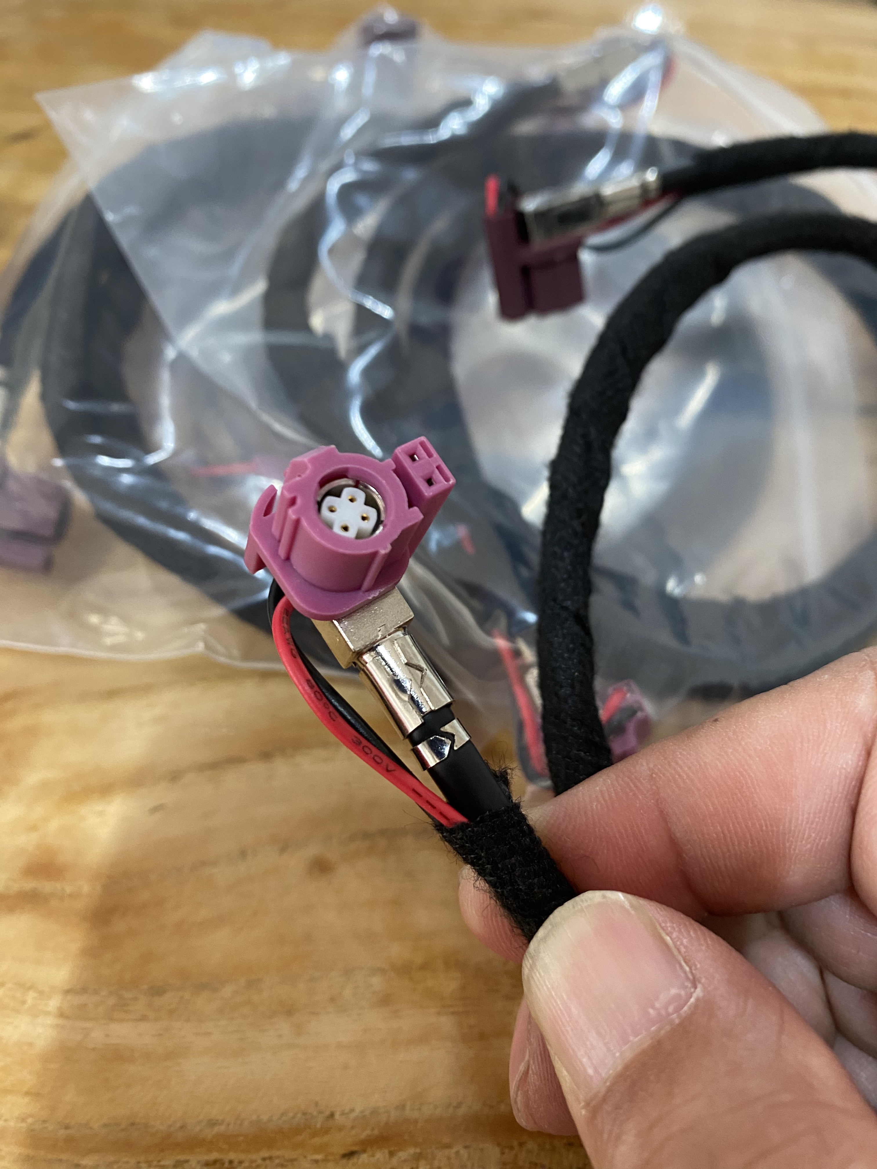 screen cable with voltage converter