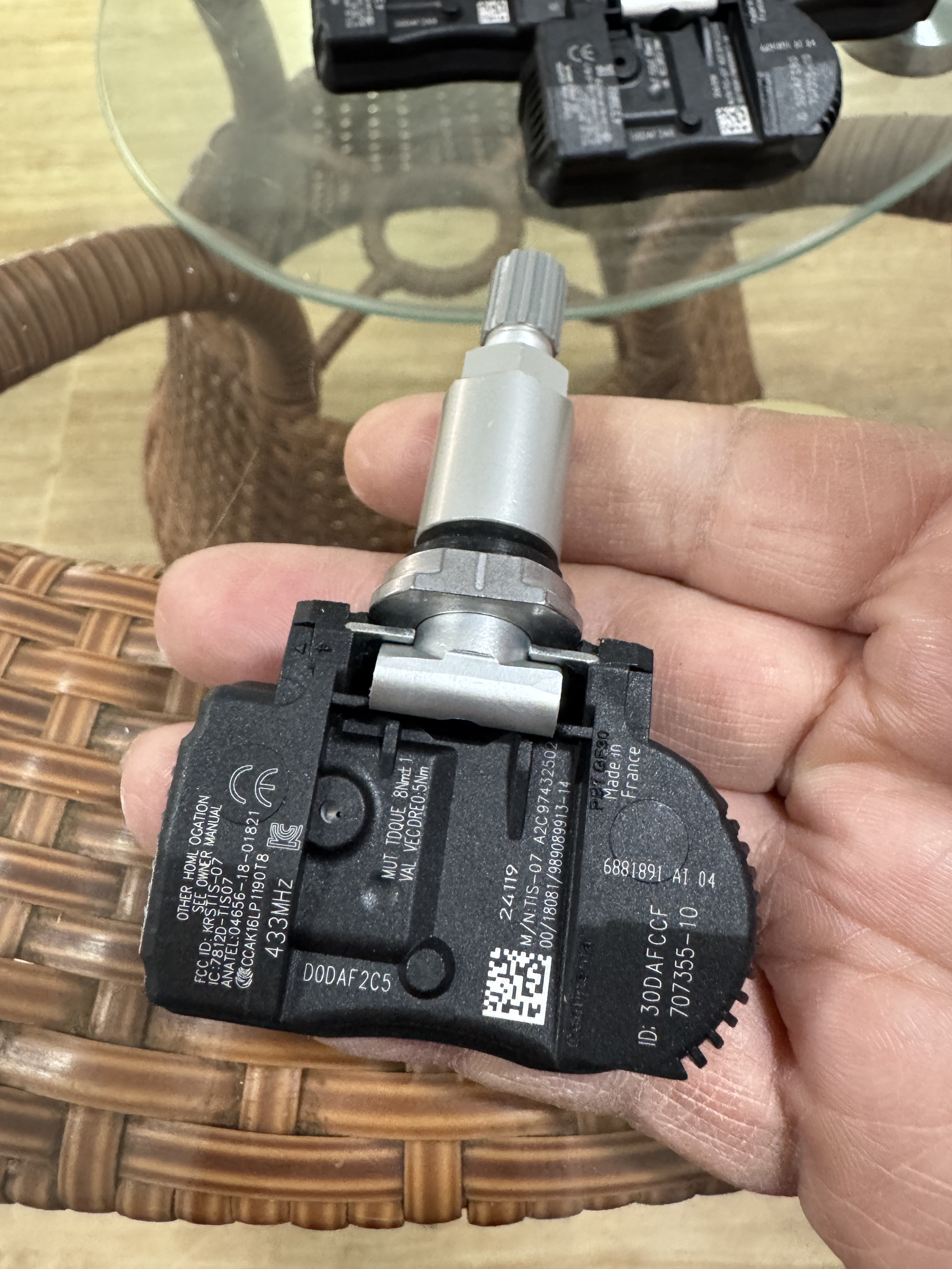 TPMS retrofit kit for F series