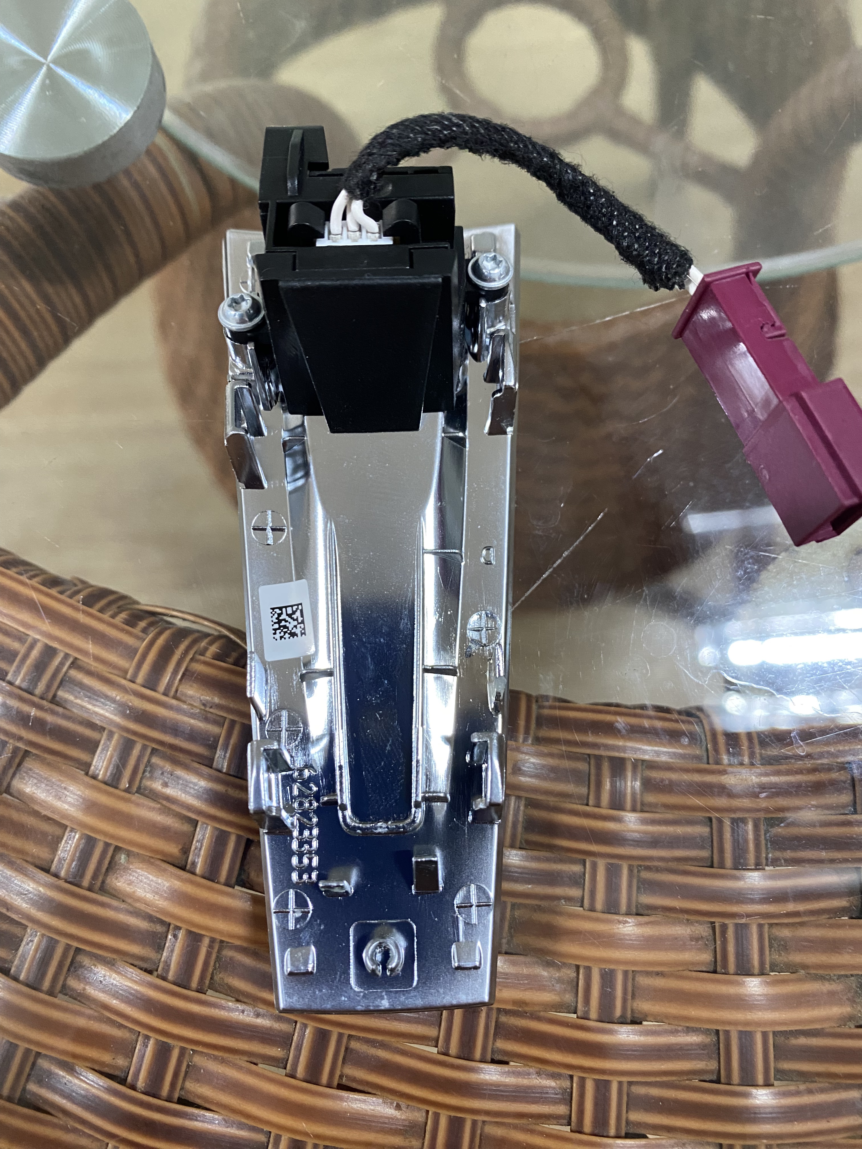 Steering wheel heating switch