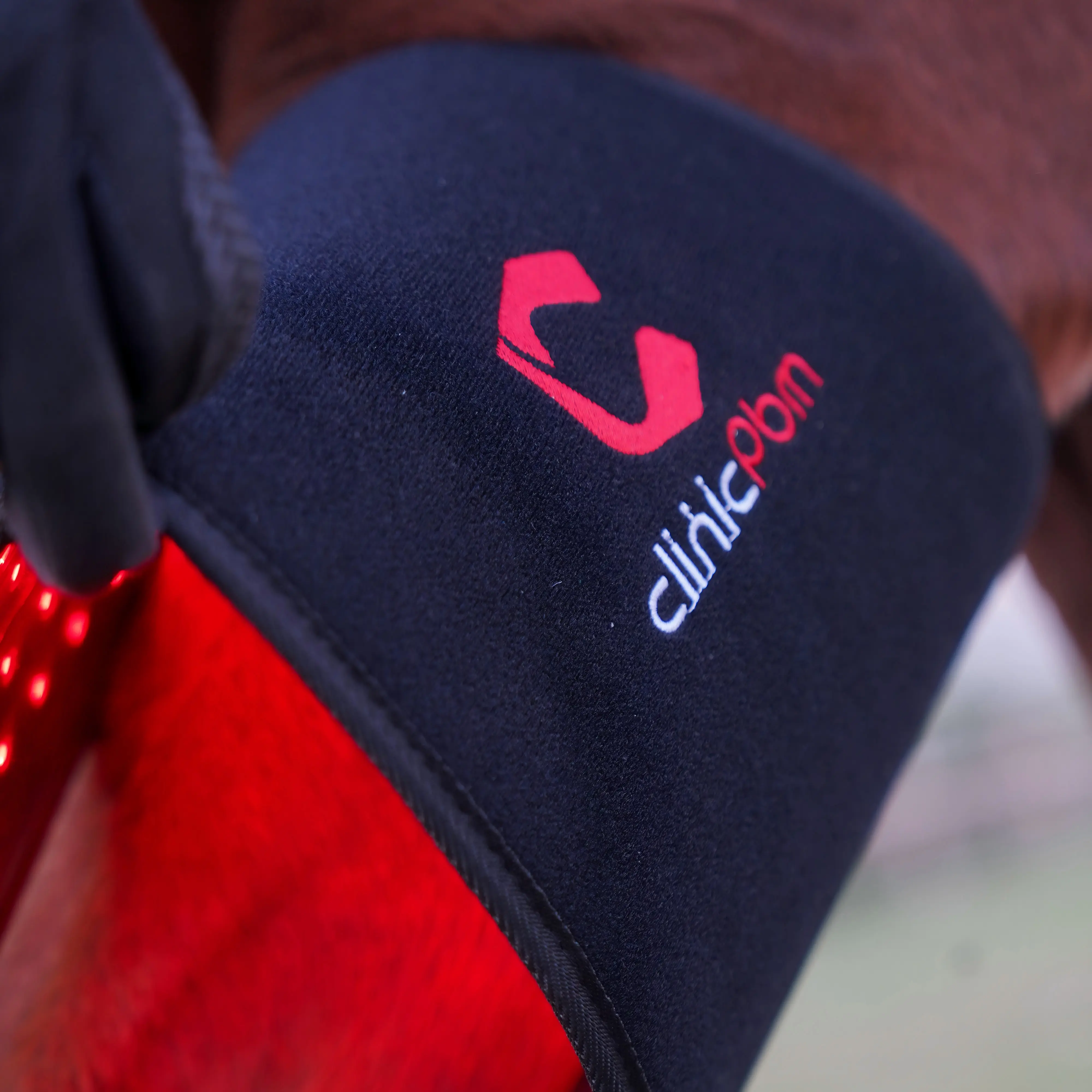 ClinicPBM Red Light Therapy Leg / Back/ Neck Wrap for Horses – Size : S