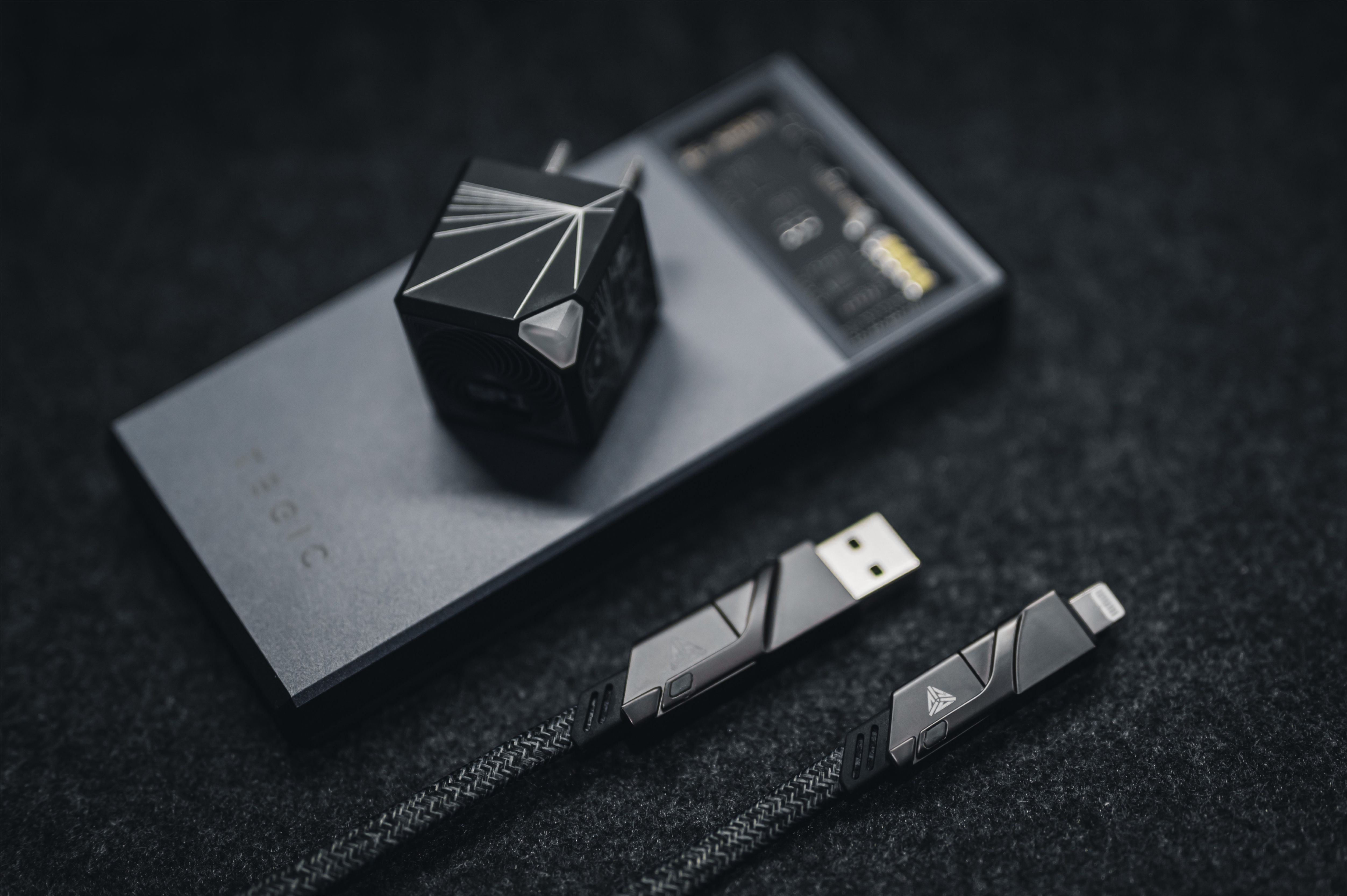 ARSMEL x Tegic ONIX VI Max 100W 4-in-1 Fast Charging Cable