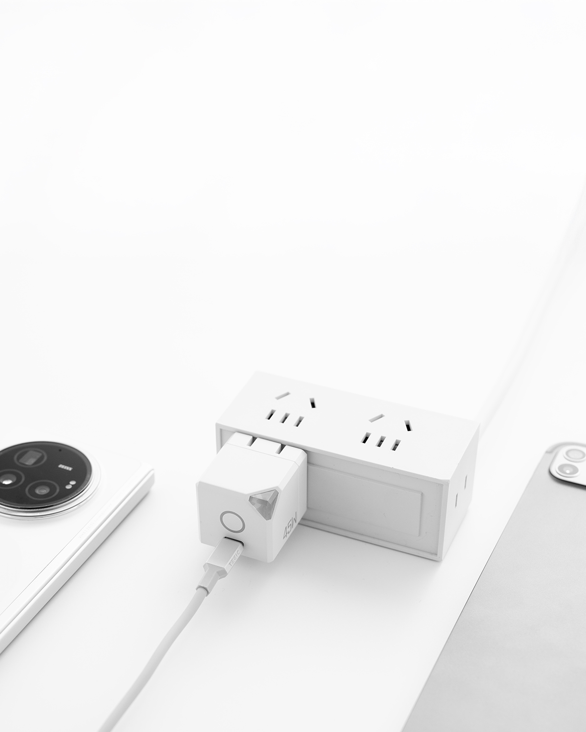 ARSMEL x TEGIC Crystal 45W GaN Fast Charger