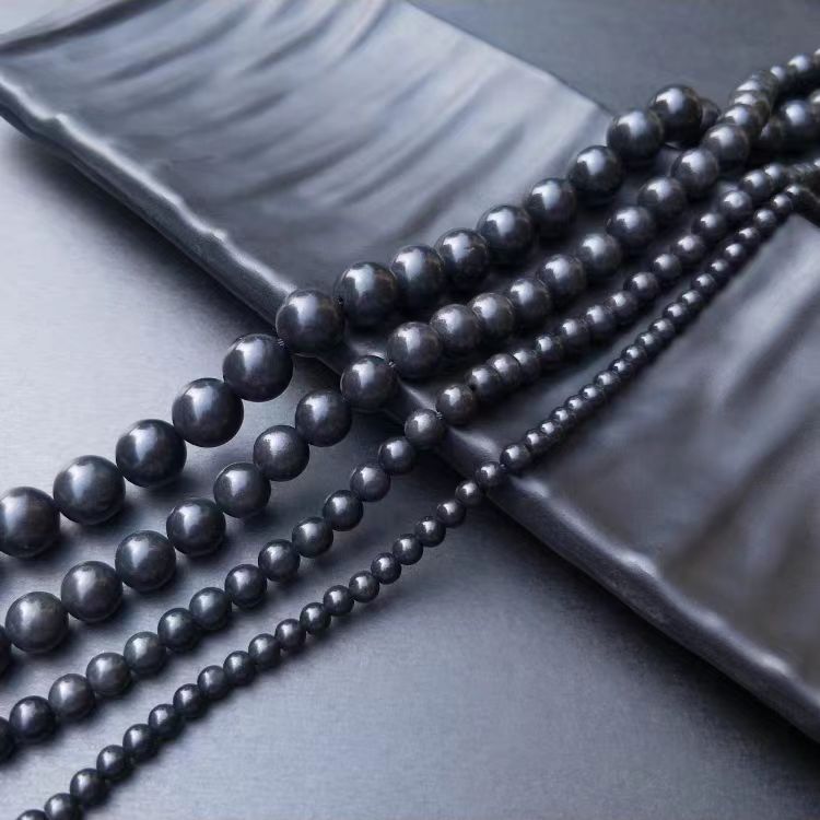 Schungite beads
