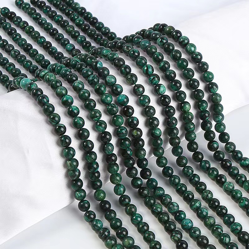 Emerald beads