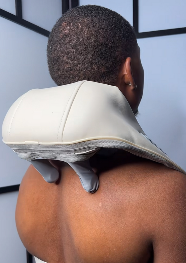 🔥Nejlepší humanoidní chytrý masér krku - uvolněte celé tělo, může ho používat celá rodina!