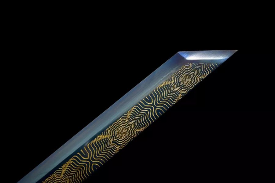 Ručně vyrobená katana, pravá japonská katana s rytým designem černé čepele