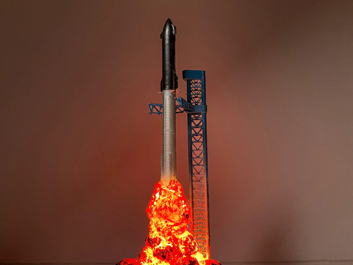 SpaceX Starship Rocket Launch Resin Lamp