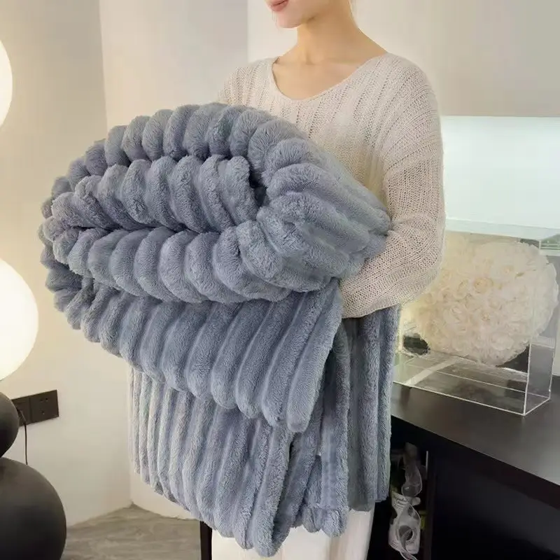 Double-sided Luxurious Faux Rabbit Fur Throw Blanket