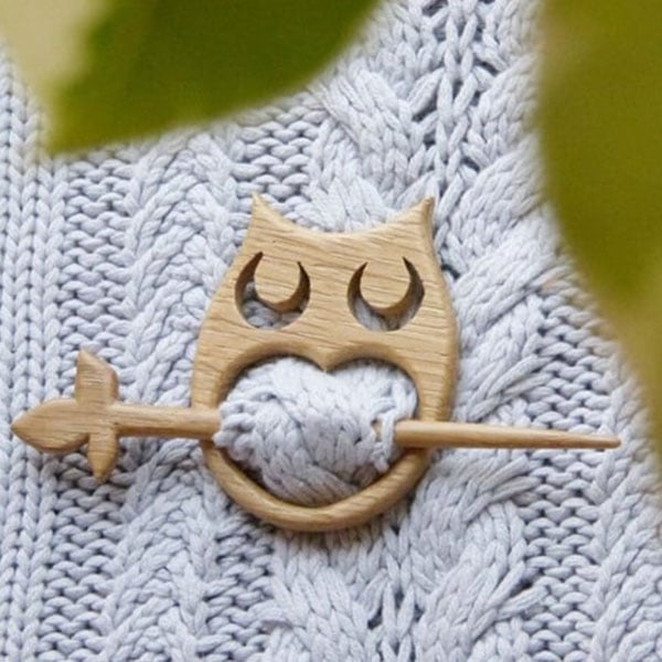 ❄️Wooden Animal Sweater Brooch🐱