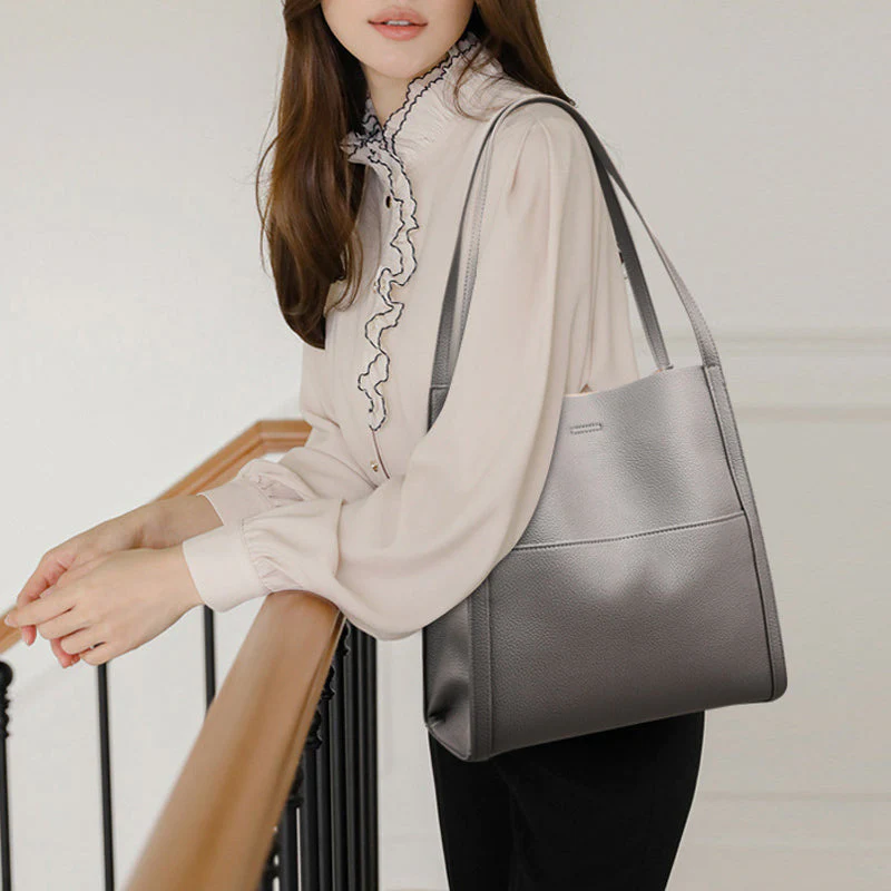 Solid color genuine leather shoulder bag