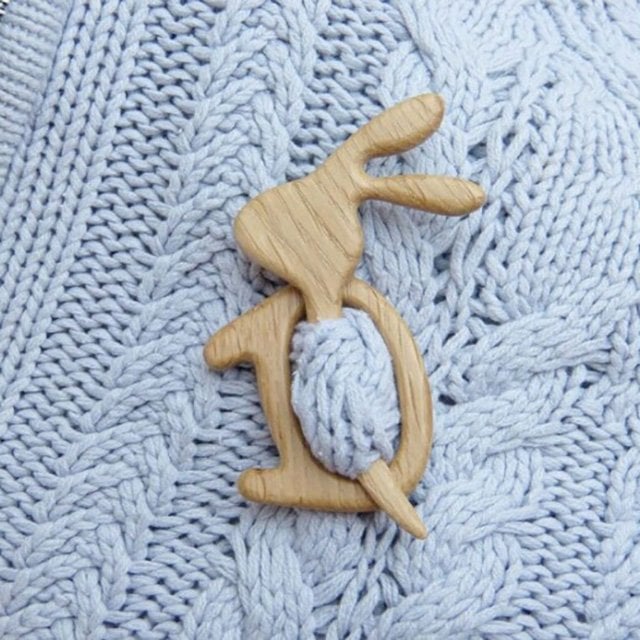 🧷Brooch pin with wooden animal pattern | sweater clip🧶