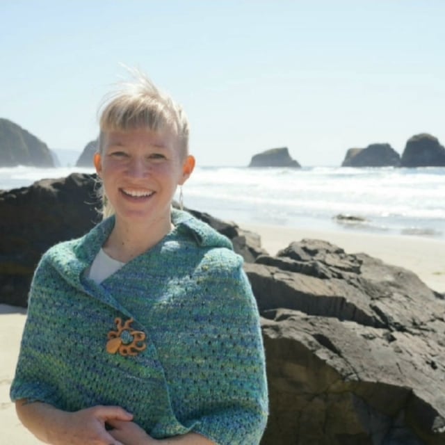 ❄️Wooden Animal Sweater Brooch🐱