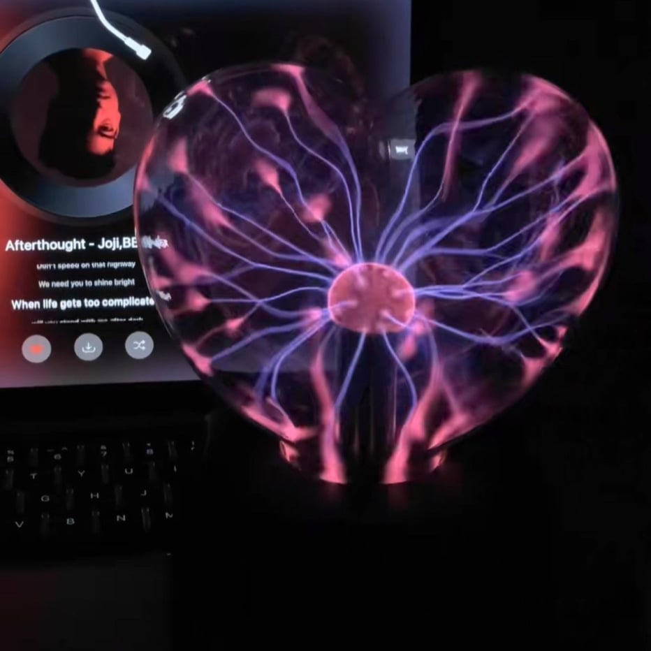✨Plasma Ball Heart Shaped Light❤️