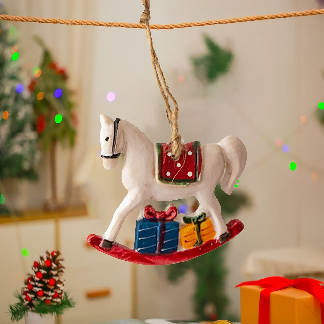 🎅⛄Hand-Painted Resin Christmas Ornaments🎄