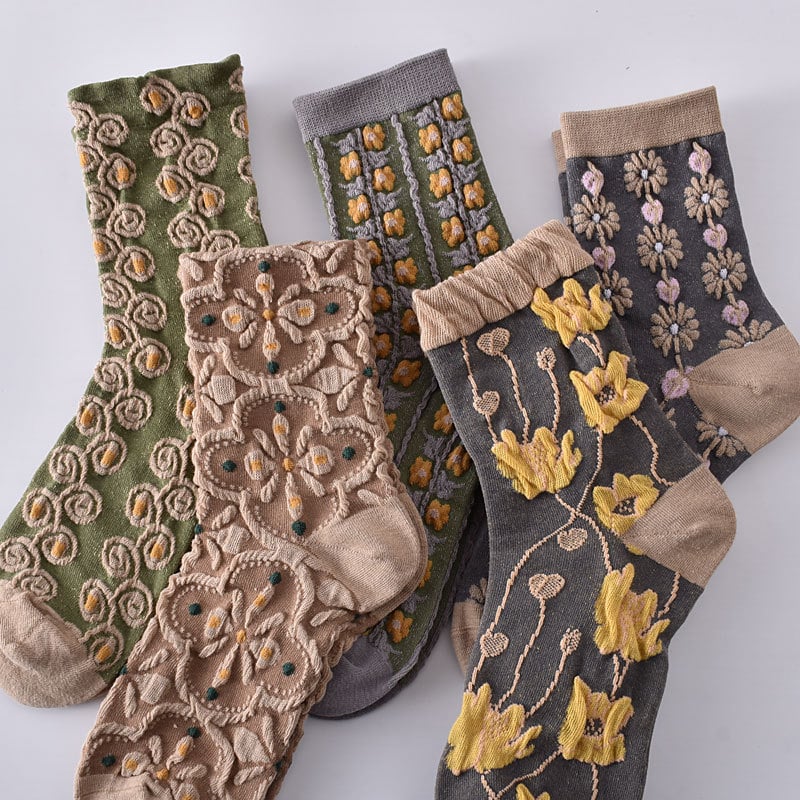 50%OFF-5 Pairs Women's Embossed Floral Cotton Socks