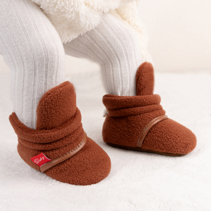 HM3512 Baby Shoes and Socks with Cotton Upper and Soft Cotton Sole for Newborns and Infants Comfortable and Breathable Design for Early Walkers