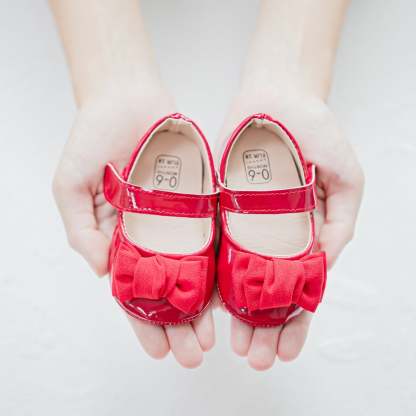 Meckior Baby Girls Shoes Infant Mary Jane Dress Bowknot Princess Crib Flats for Newborn First Walkers 3-18 Months