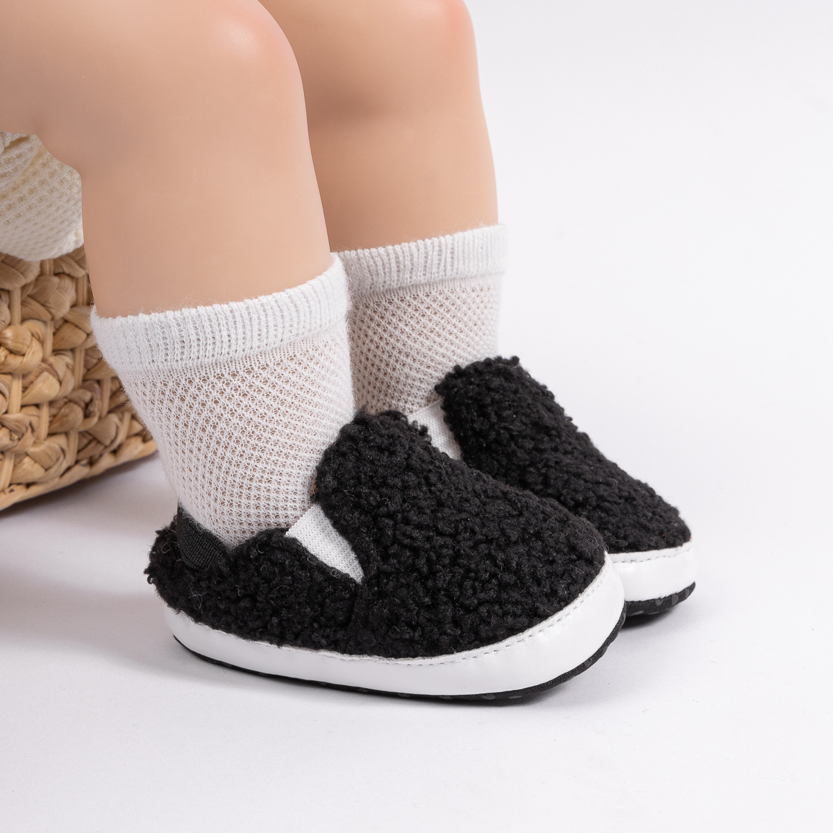 CG5224 Infant Winter Slippers Furry Shoes Wholesale