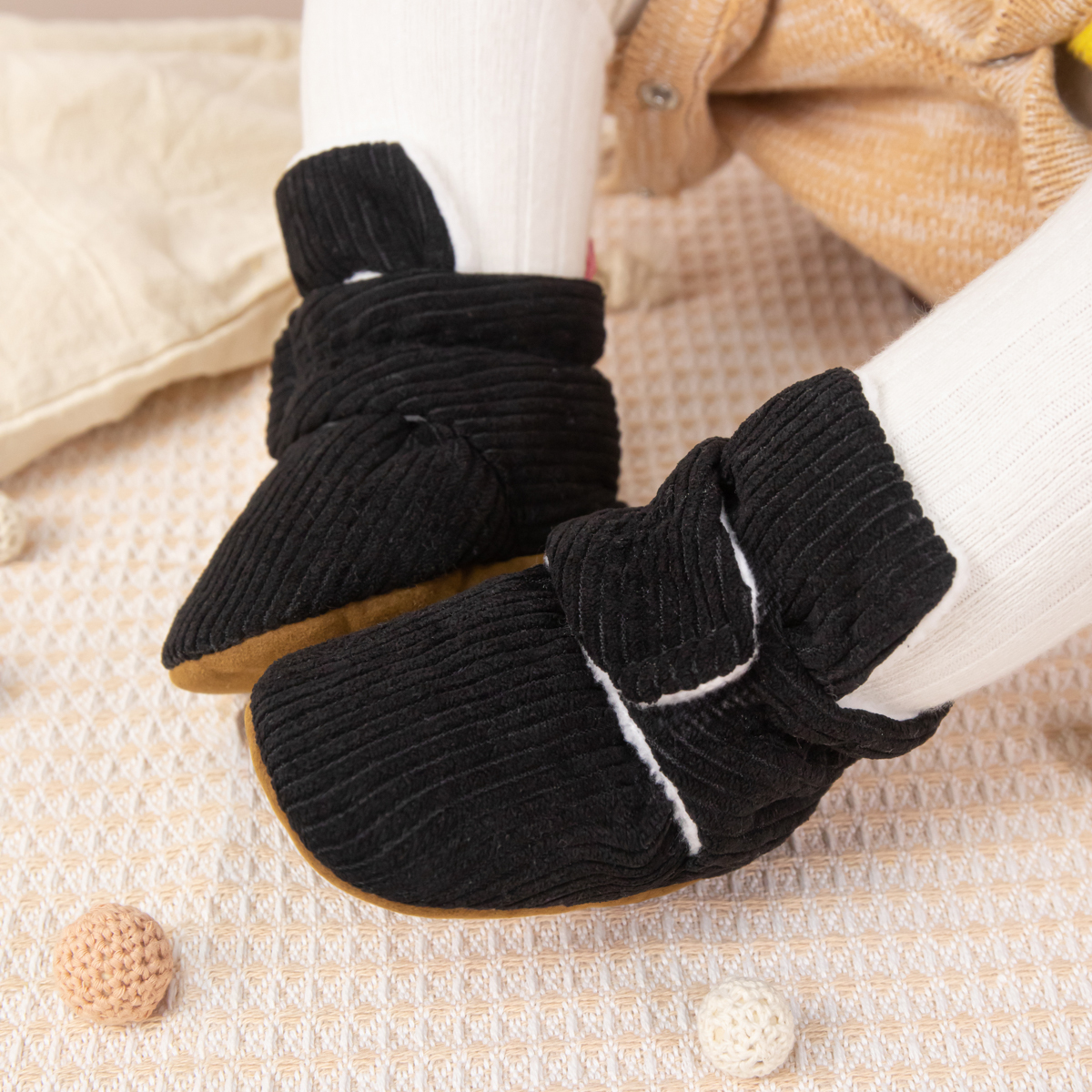Winter Hook & Loop Cotton Sole Baby Socks Wholesale-JZ Baby
