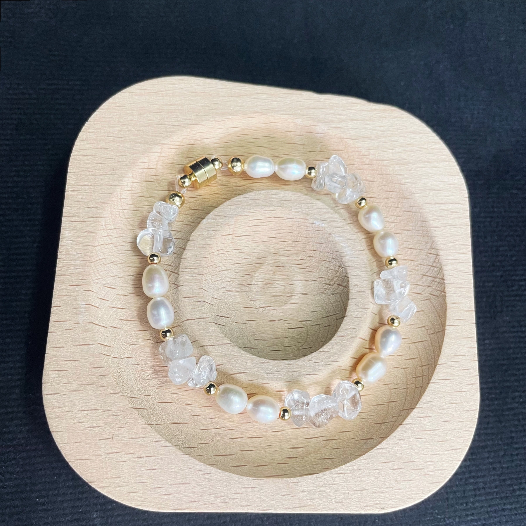 Pearls and Clear Quartz Bracelet with Magnetic Buckle